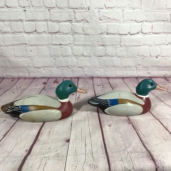 Vintage Hand Painted Wood Mallard Duck Decoy Pair with Glass Eyes - Picture 4 of 12